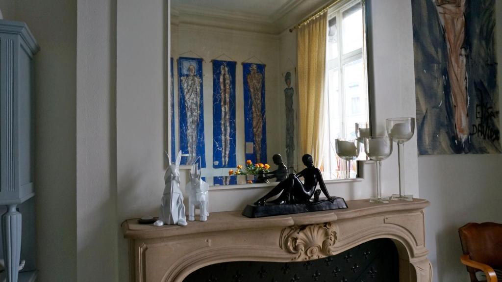 Abri Du Passant Bed and Breakfast Roubaix Exteriör bild